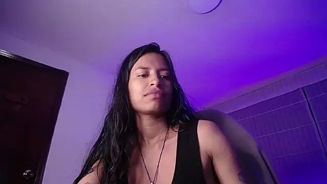 Violet King online show from October 28, 2025, 2:26 am