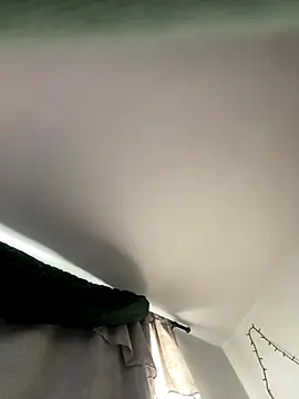 CosmiccAlai online show from November 8, 2025, 9:35 pm