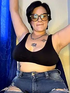 Snapshot of Mistress_Niky_ chatting on October 10, 2025, 9:14 pm Mistress Niky online show from October 10, 2025, 9:14 pm