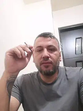 yourflowerpink online show from November 27, 2025, 6:04 am