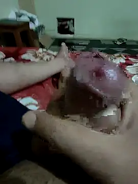 Snapshot of RomanticLoverboyz chatting on March 13, 2025, 1:07 pm RomanticLoverboyz online show from March 13, 2025, 1:07 pm