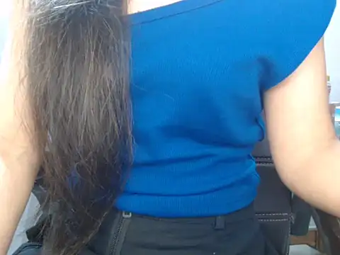 TheMostBeautifullGirl- online show from May 21, 2026, 6:04 pm