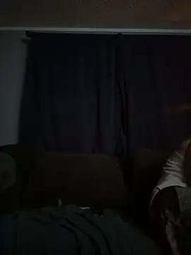 Stillhard8925 online show from October 18, 2025, 12:06 pm