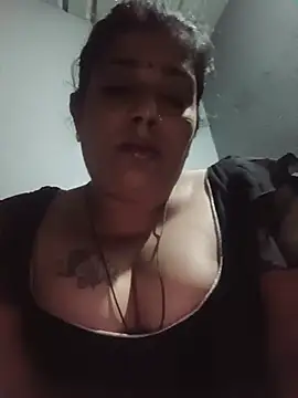 kissmetha online show from July 11, 2026, 2:09 pm