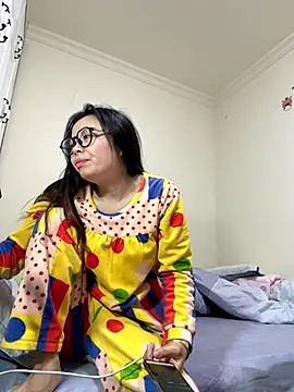 aa520uv online show from November 23, 2025, 1:05 am