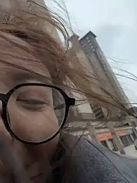 Snapshot of aa520uv chatting on March 2, 2026, 7:48 am aa520uv online show from March 2, 2026, 7:48 am