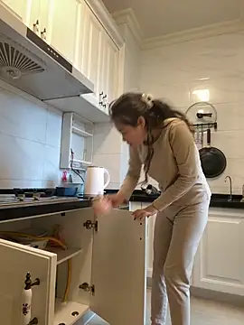 Snapshot of aa520uv chatting on April 8, 2026, 2:00 am aa520uv online show from April 8, 2026, 2:00 am