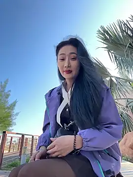 linger-23 online show from December 17, 2025, 6:19 am