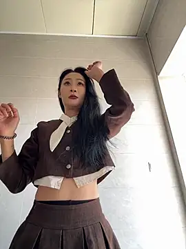 Snapshot of linger-23 chatting on March 14, 2026, 5:35 am linger-23 online show from March 14, 2026, 5:35 am