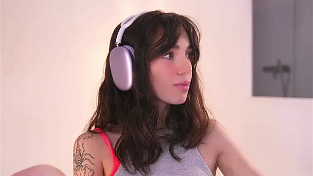 mystica  online show from October 7, 2025, 9:17 am