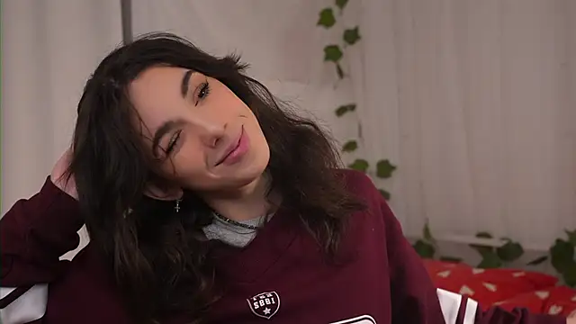 mystica  online show from November 13, 2025, 7:18 am