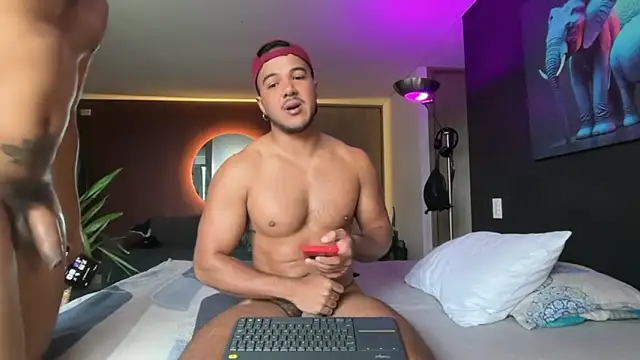 highlatin guysoficial online show from May 29, 2026, 11:41 am