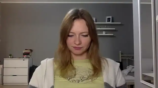 MillieShow online show from October 20, 2025, 8:53 pm