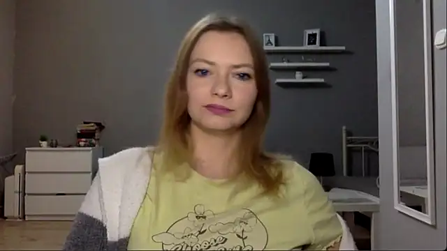 MillieShow online show from October 29, 2025, 3:58 pm