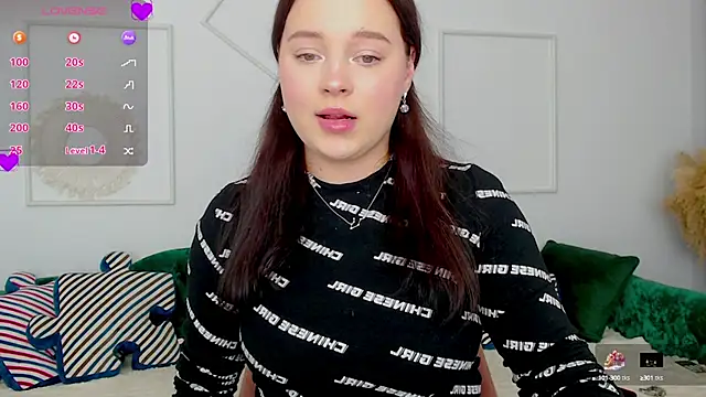 Cute kitty- online show from October 3, 2025, 9:23 pm