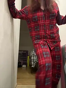 Cute kitty- online show from November 11, 2025, 9:04 pm