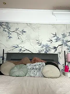 Cute kitty- online show from January 7, 2026, 10:12 pm