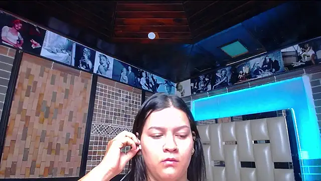 kriss sweetboobs10 online show from October 2, 2025, 12:45 pm