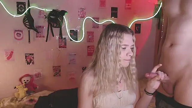 Snapshot of Your_Horny_Friends chatting on October 18, 2025, 1:56 pm Your Horny Friends online show from October 18, 2025, 1:56 pm