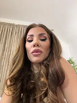 CelineReys online show from January 13, 2026, 8:14 pm