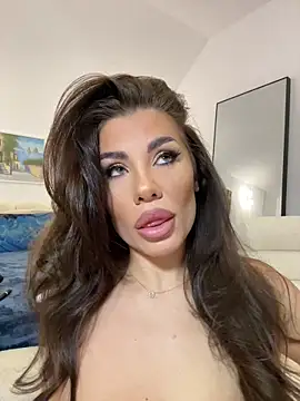 CelineReys online show from April 7, 2026, 5:24 pm