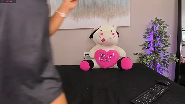 SammyDesire 10 online show from November 10, 2025, 8:19 pm