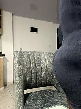 Snapshot of SammyDesire_10 chatting on November 14, 2025, 12:37 pm SammyDesire 10 online show from November 14, 2025, 12:37 pm