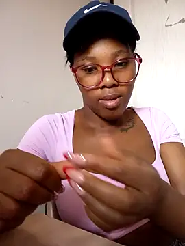 Hotytoty26 online show from November 21, 2025, 1:54 pm