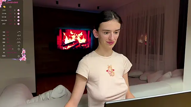 TwinTemptations online show from October 8, 2025, 8:39 pm