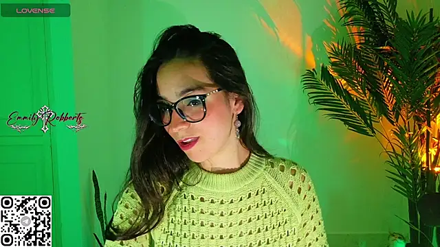Emmi Roberts online show from July 23, 2026, 10:19 pm