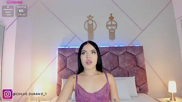 Chloe Durand  online show from September 22, 2025, 8:11 pm