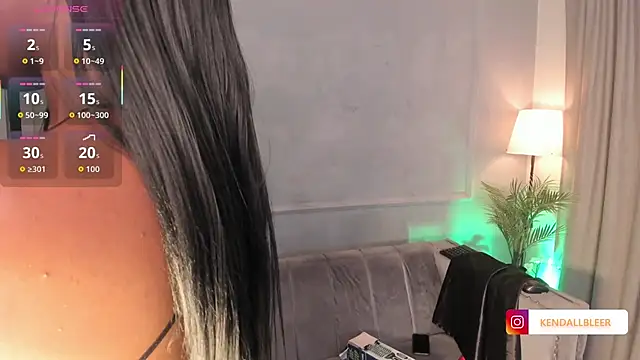 Kendallbleer online show from October 16, 2025, 1:17 am