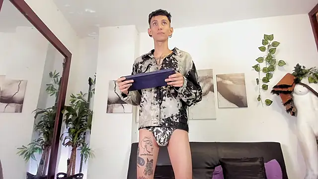 Snapshot of Giotrashy chatting on October 13, 2025, 8:09 pm Giotrashy online show from October 13, 2025, 8:09 pm