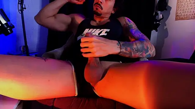 josemeirelesfox online show from October 12, 2025, 1:59 am