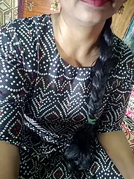 Snapshot of Shalini_telugu09 chatting on November 7, 2025, 5:07 am Shalini telugu09 online show from November 7, 2025, 5:07 am