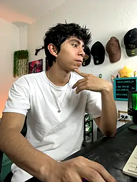 Snapshot of Yaiden_11 chatting on September 20, 2025, 10:05 am Yaiden 11 online show from September 20, 2025, 10:05 am