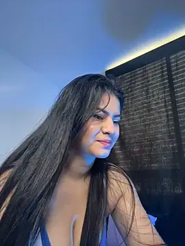 Saanvi21 online show from March 14, 2025, 1:35 pm