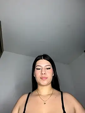 Saanvi21 online show from November 26, 2025, 11:00 am