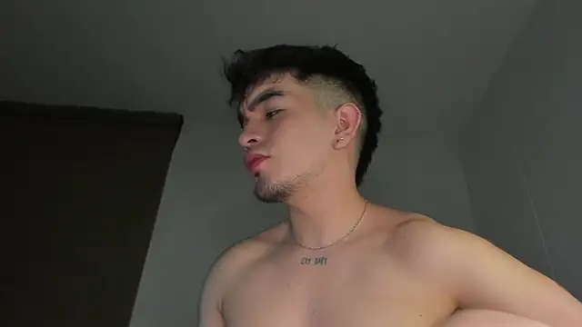 cmzo  online show from November 3, 2025, 12:57 am