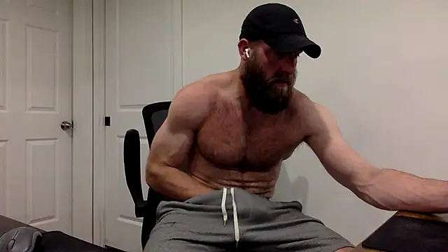 Snapshot of clarkefit chatting on November 4, 2025, 4:44 am clarkefit online show from November 4, 2025, 4:44 am