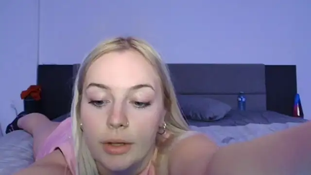 margot robbie7 online show from September 10, 2025, 12:32 am