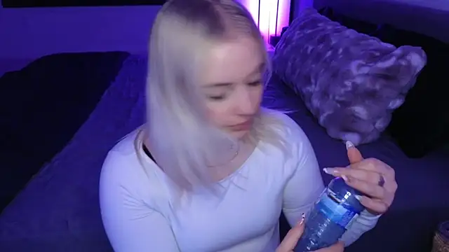 margot robbie7 online show from February 11, 2026, 11:43 pm