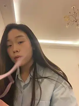 Minnie-66 online show from March 22, 2025, 9:13 am