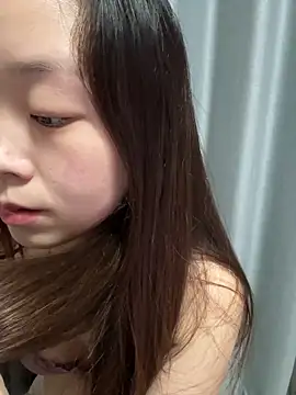 Minnie-66 online show from September 18, 2025, 10:39 am