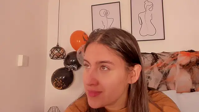 Snapshot of Hanna_Evans__ chatting on October 25, 2025, 12:34 pm Hanna Evans online show from October 25, 2025, 12:34 pm