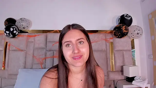 Snapshot of Hanna_Evans__ chatting on October 27, 2025, 12:42 pm Hanna Evans online show from October 27, 2025, 12:42 pm