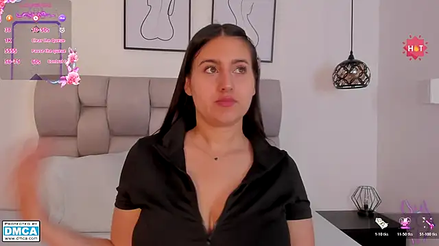 Snapshot of Hanna_Evans__ chatting on November 2, 2025, 12:18 pm Hanna Evans online show from November 2, 2025, 12:18 pm