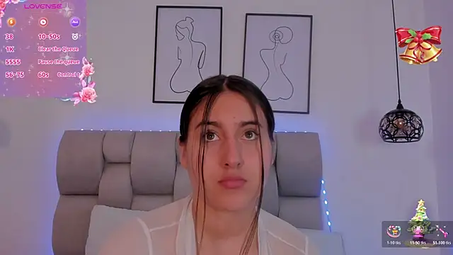 Hanna Evans   online show from December 3, 2025, 2:26 pm