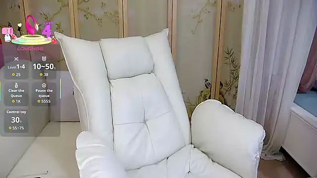 Snapshot of Xiaoxuan-baby chatting on November 5, 2025, 5:40 am Xiaoxuan-baby online show from November 5, 2025, 5:40 am