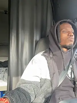 Sir-Tucker online show from March 18, 2025, 8:59 pm